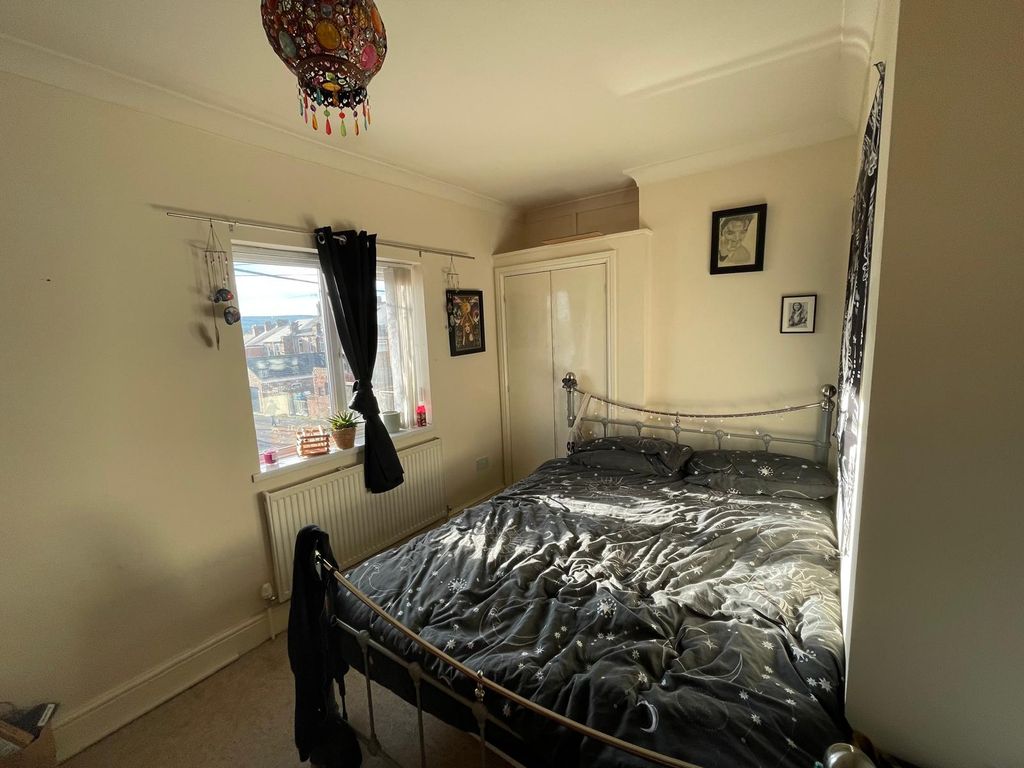 Property photo 3 of 11 Photo 2