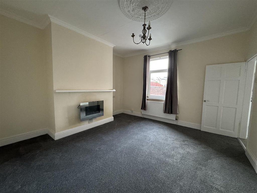 Property photo 3 of 11 Img_0944.Jpg