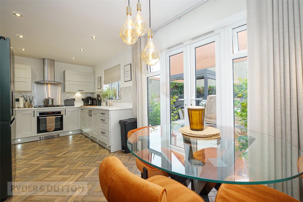 Property photo 3 of 22 Kitchen Diner