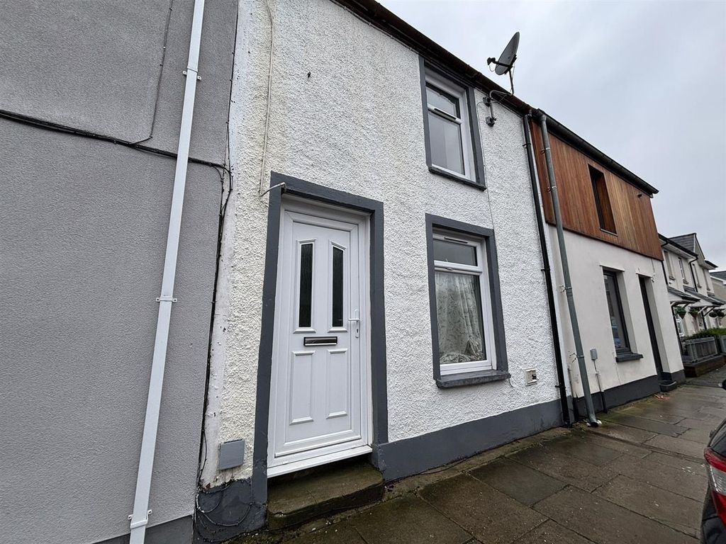 Property photo 1 of 17 Brecon Road Take On (11).Jpeg