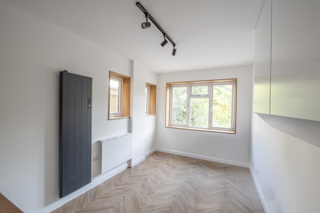Property photo 3 of 11 Internal View
