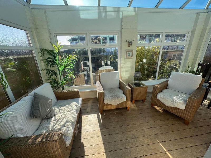 Property photo 3 of 32 Photo 6