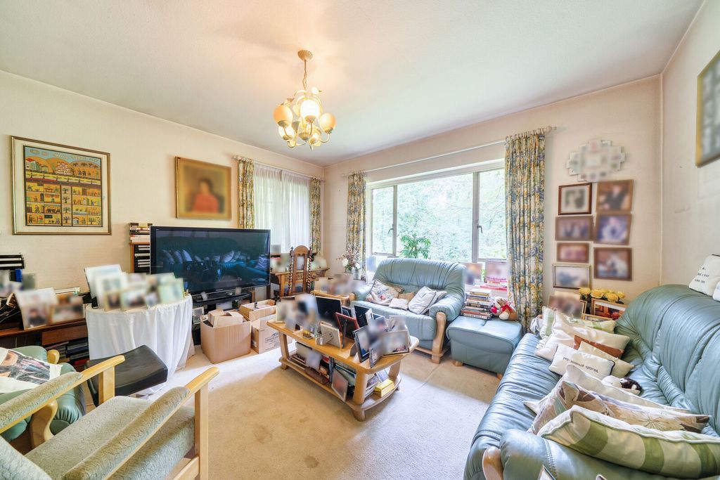 Property photo 2 of 22