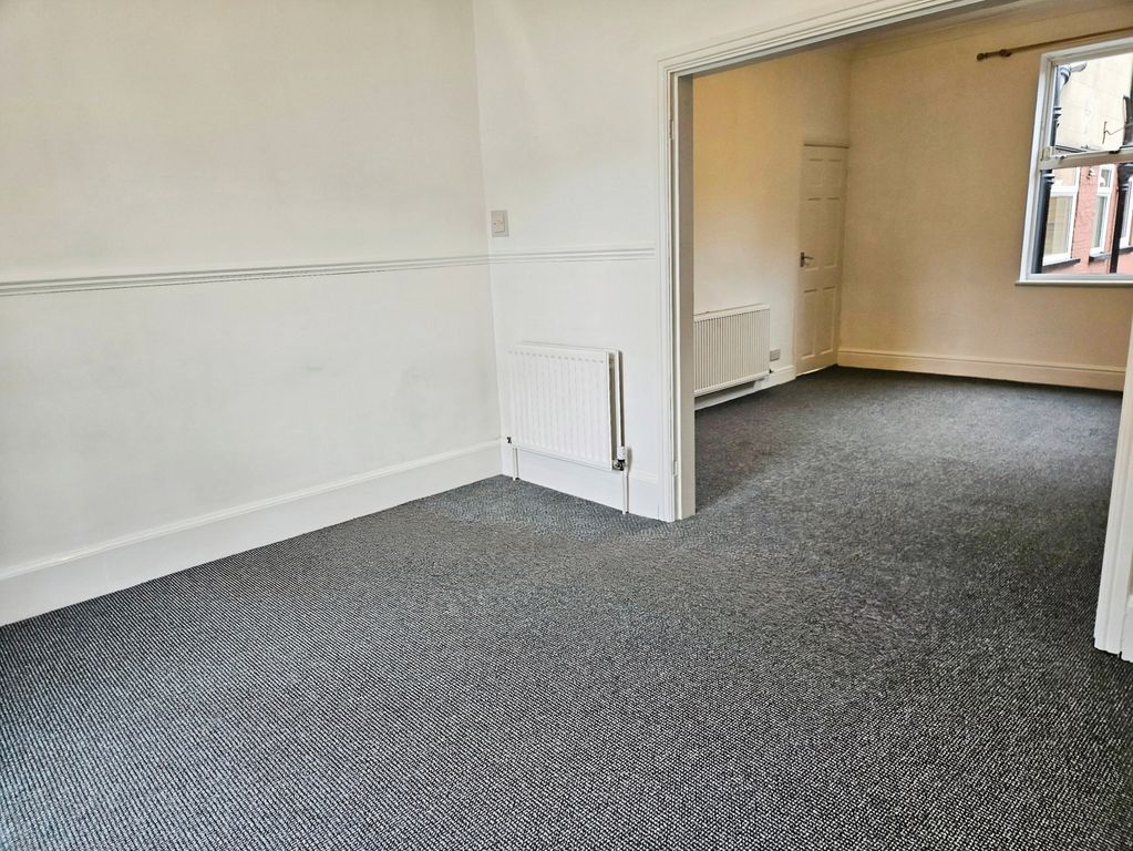 Property photo 3 of 14 Pbox-Img.Jpg