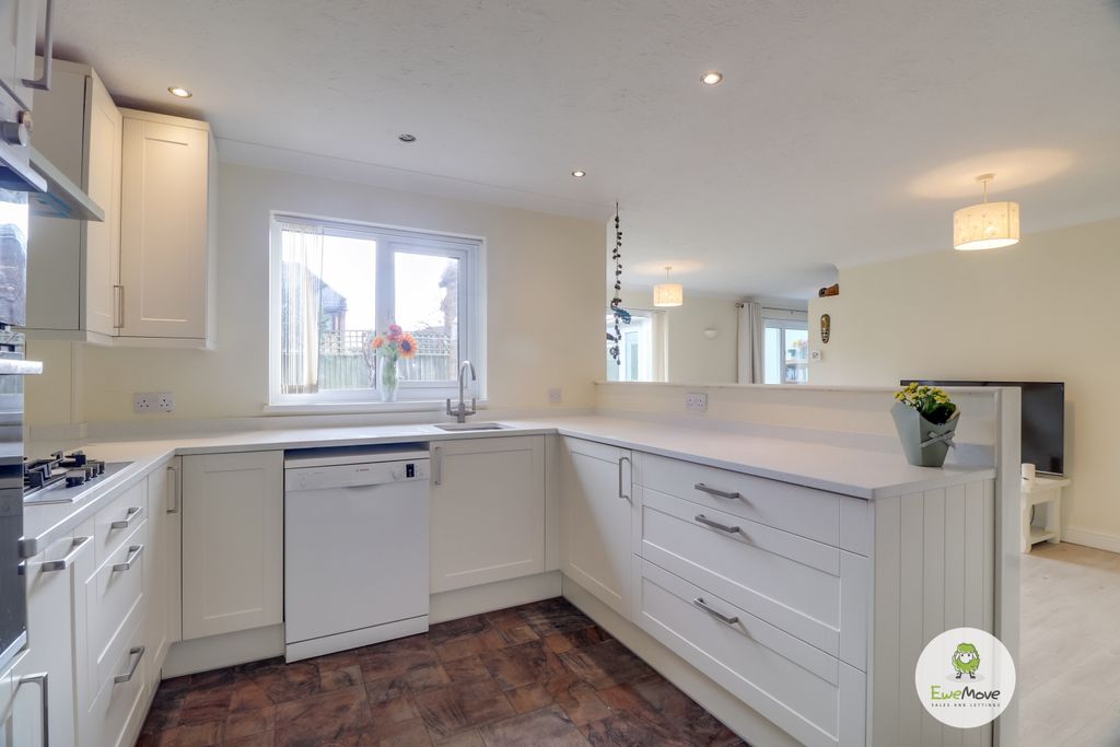 Property photo 2 of 20 Open Kitchn Diner At Reedsdale By Ben Brind @ Ewem