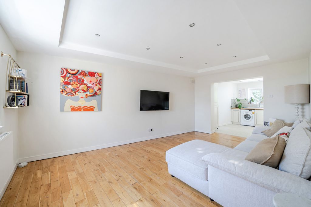 Property photo 2 of 14 1494085-4-6A5E054...
