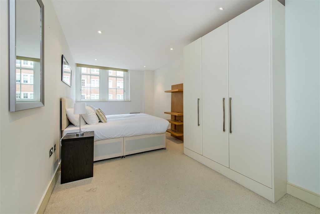 Property photo 3 of 14 Bed.Jpg