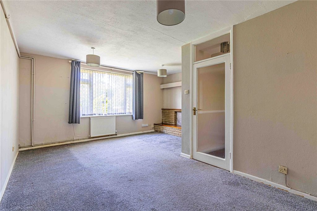 Property photo 2 of 23 Picture No. 18