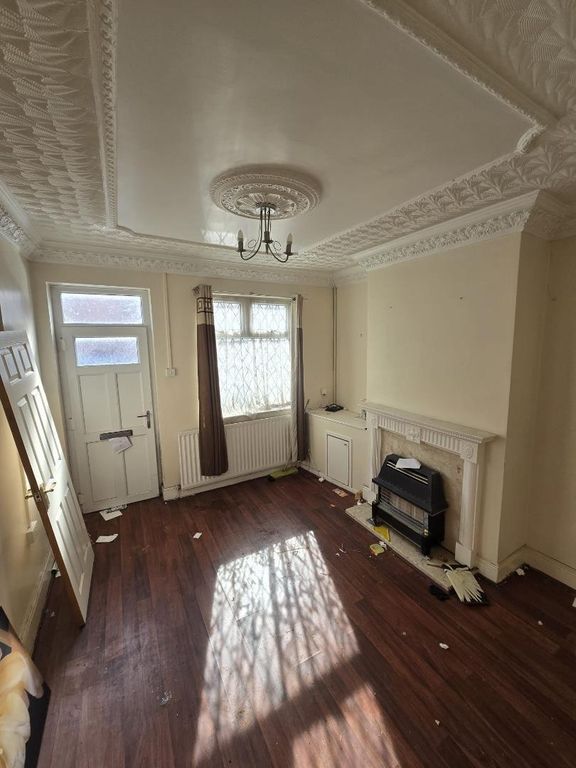 Property photo 3 of 16 5E3Dded5-Fa05-4250-8Ddd-50731F638845.Jpeg