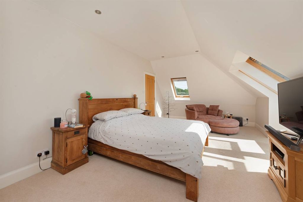 Additional image 13 of 7 bed detached house for saleWinterstoke Crescent, Ramsgate CT11