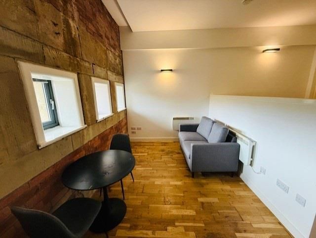 Property photo 1 of 7 Angle 2