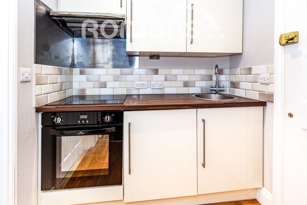Property photo 2 of 3 Kitlytton