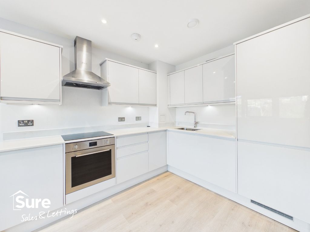 Property photo 2 of 17 4987611