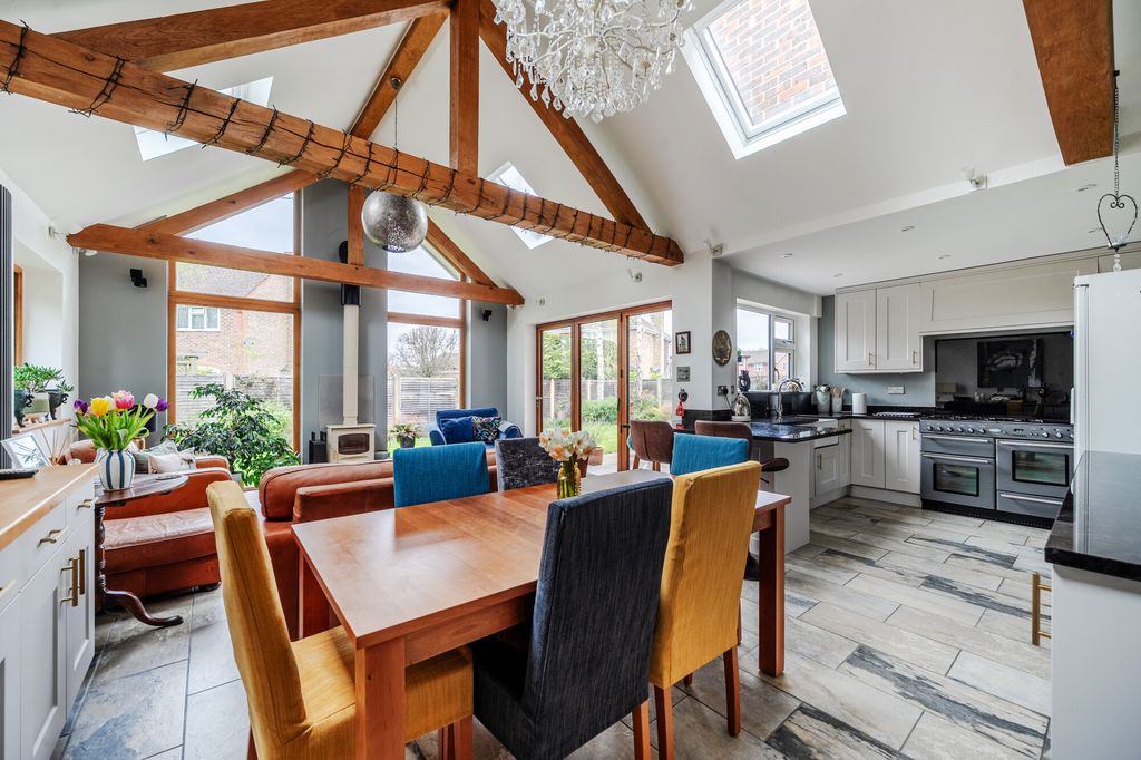 Property photo 3 of 14