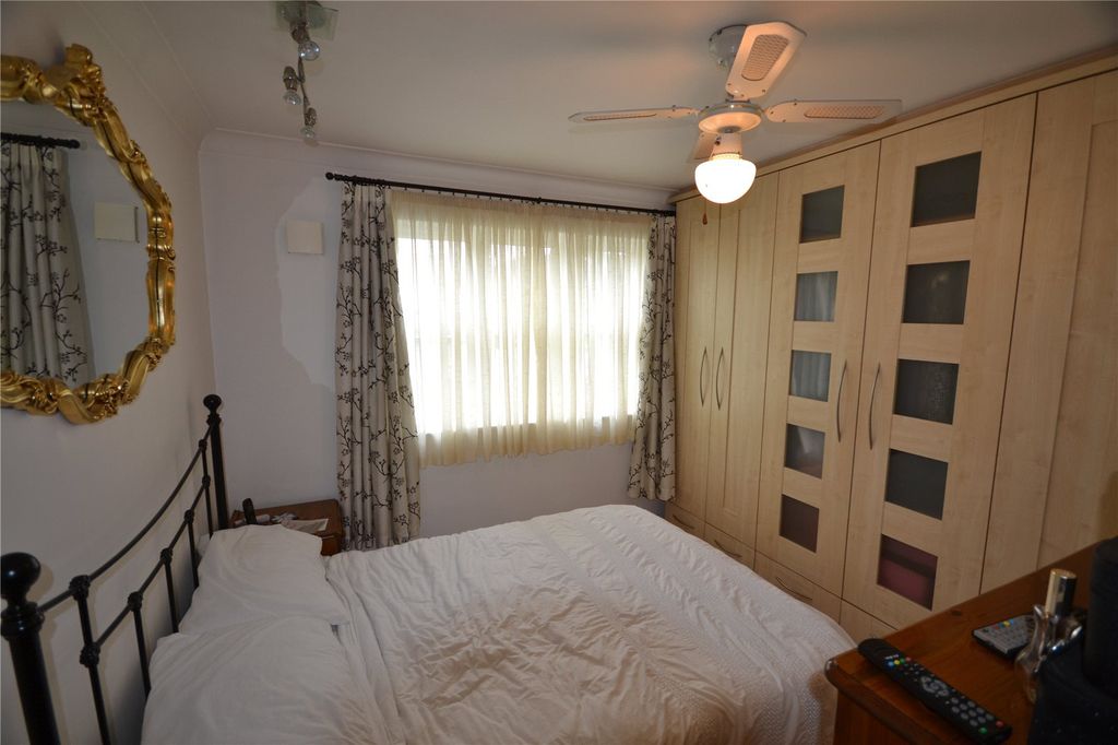 Property photo 3 of 4 Bedroom
