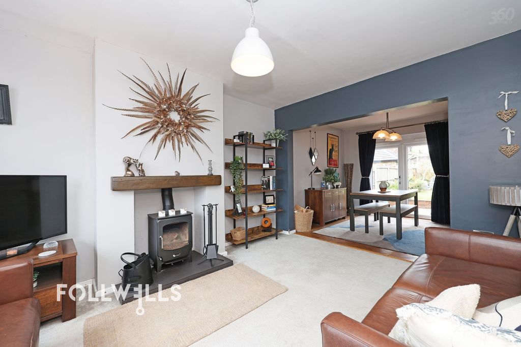 Property photo 3 of 25