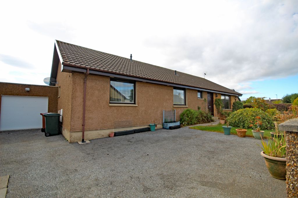 Property photo 1 of 29