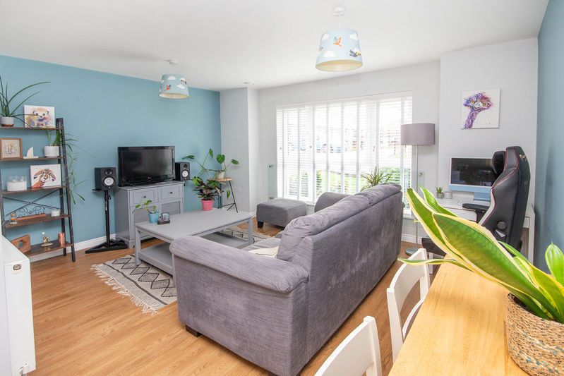 Property photo 2 of 9 Photo 3