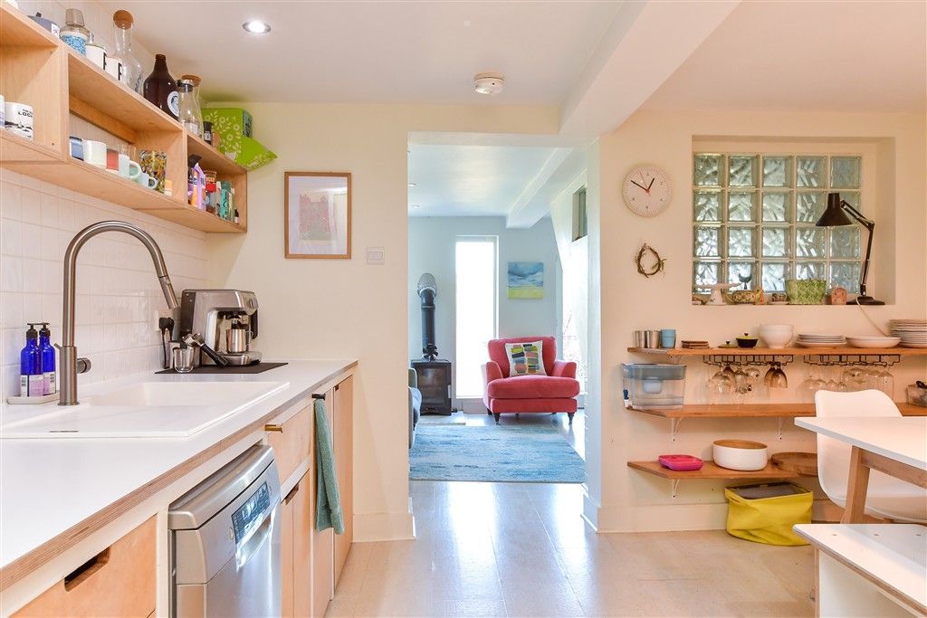 Property photo 1 of 20 Kitchen