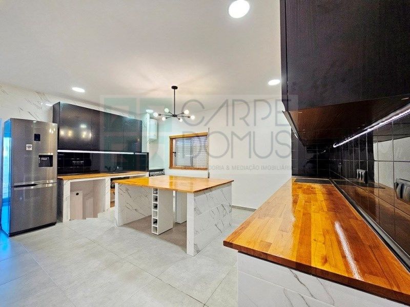 Property photo 2 of 49