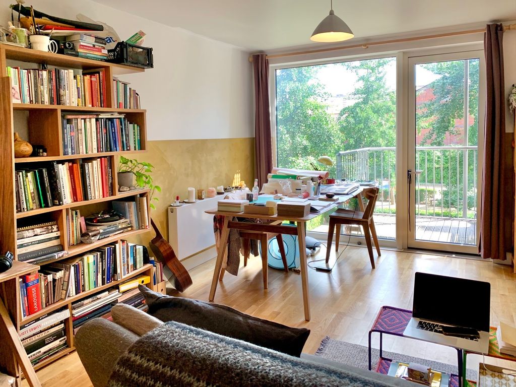 Property photo 1 of 21