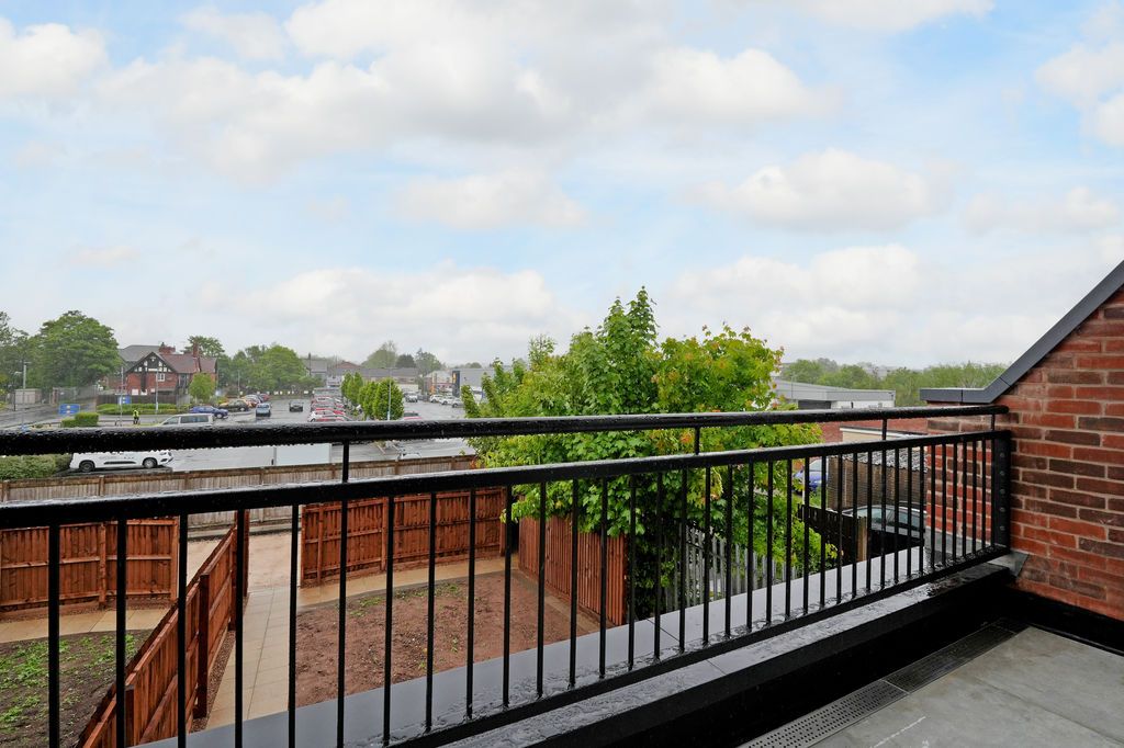 Property photo 3 of 22 Balcony
