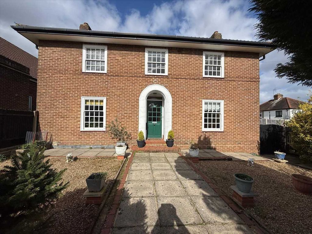 Property photo 1 of 10 Main Picture