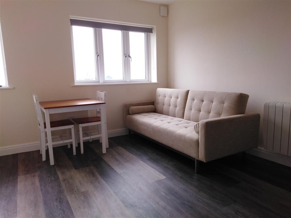 Property photo 2 of 9 Balcony