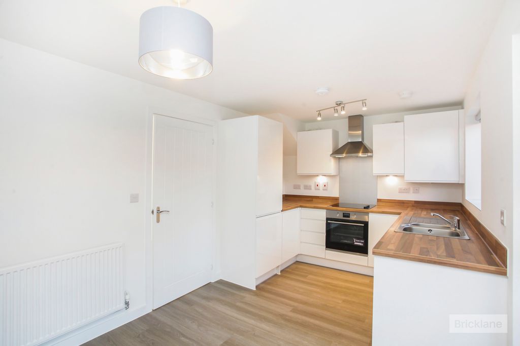 Property photo 2 of 14 Image