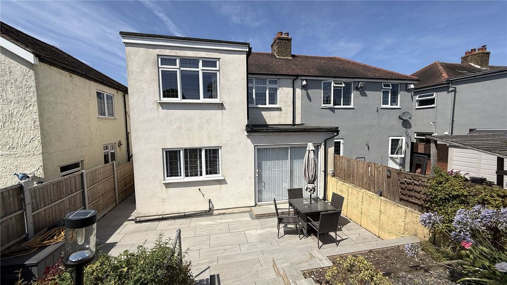 Property photo 3 of 27 Picture No. 24
