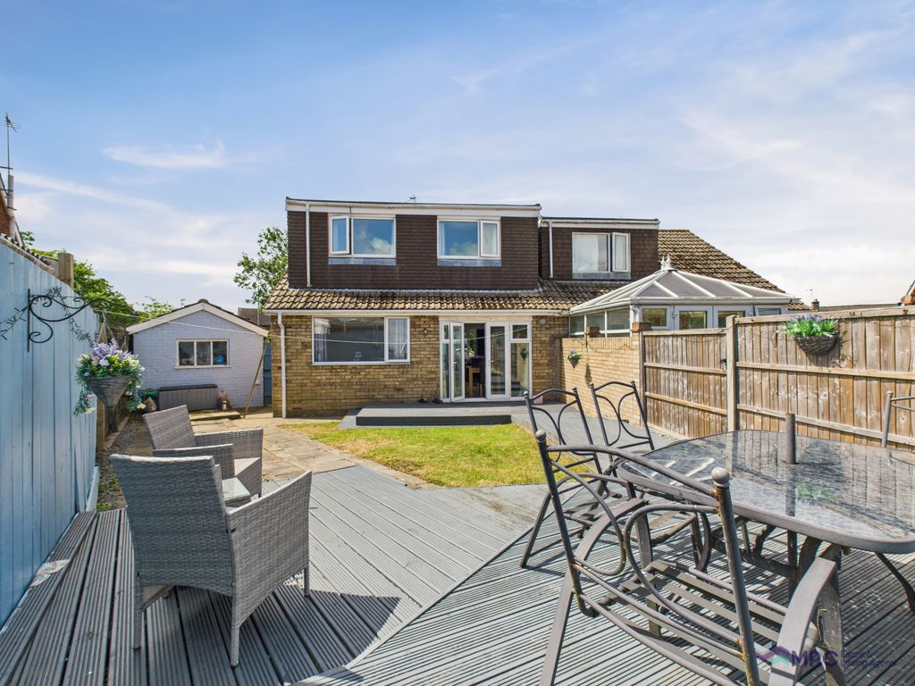 Property photo 1 of 17 4Â Bedroom Semi Detached Bungalow For Sale