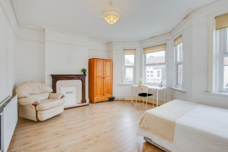Property photo 2 of 4