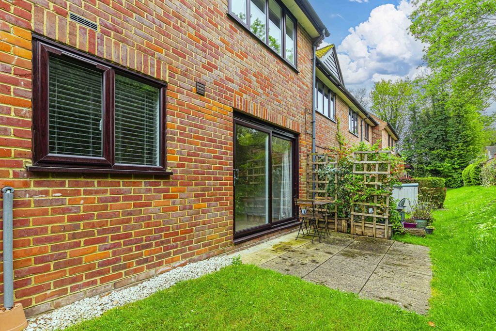 Property photo 3 of 14 Photo