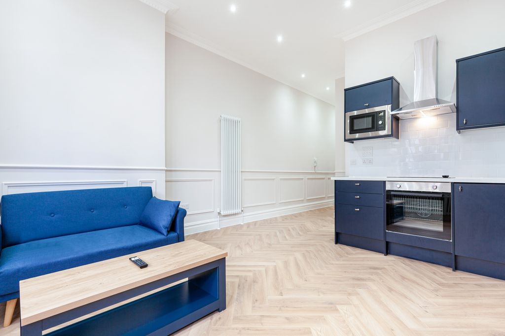 Property photo 2 of 8 Picture No. 04