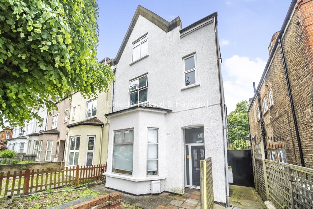 Property photo 1 of 5 20292968-A544-4Af0-B