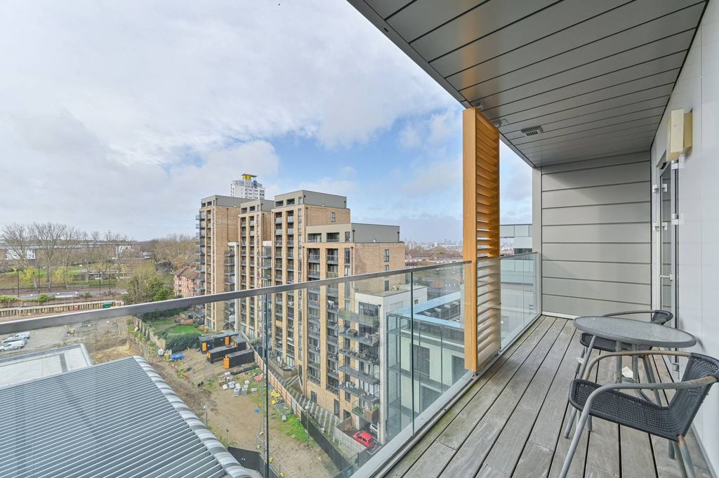 Property photo 3 of 10