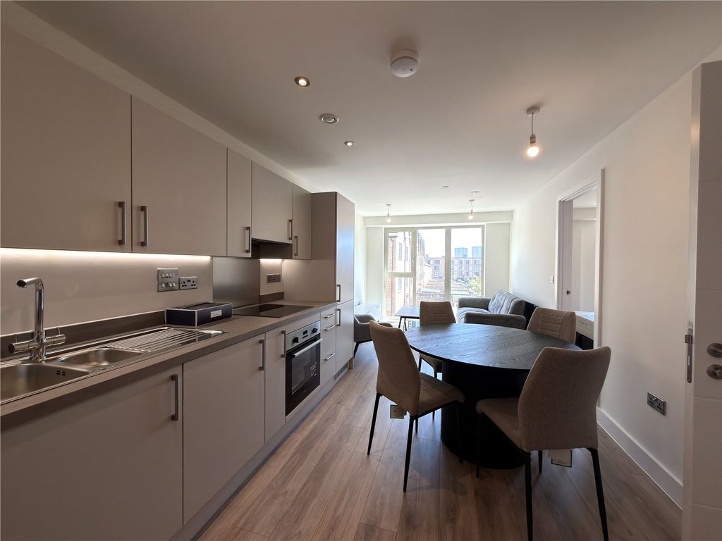 Property photo 2 of 8 Picture No. 01