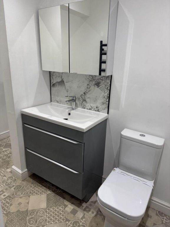 Property photo 3 of 9 9549947.Jpg