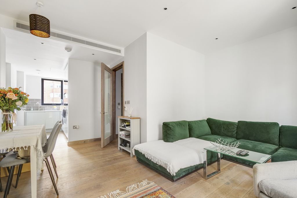 Property photo 3 of 13 Photo 5