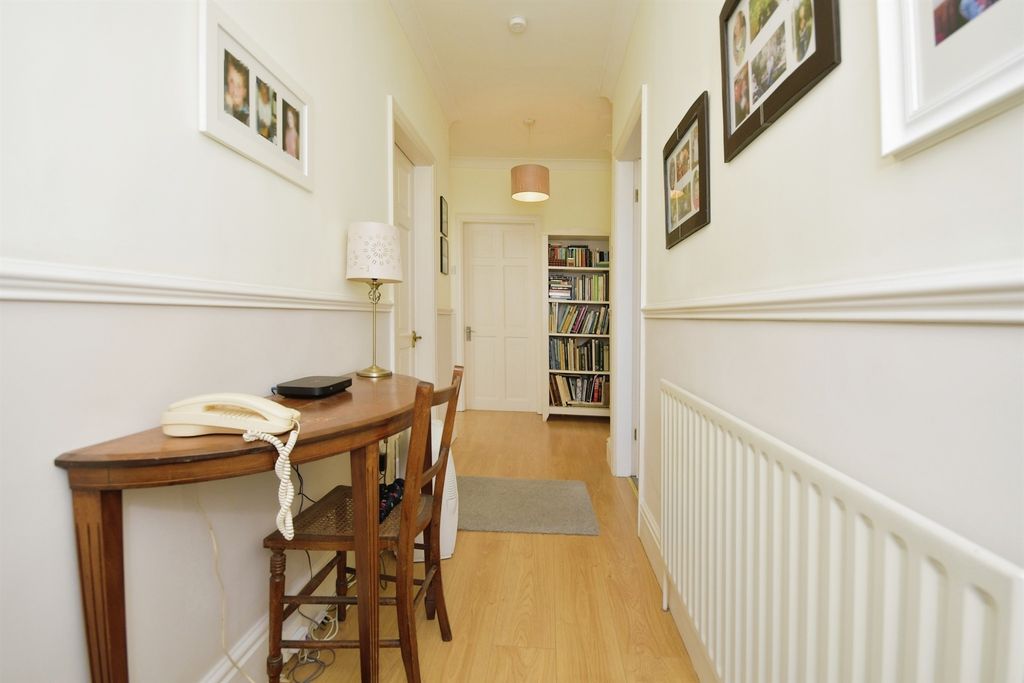 Property photo 3 of 30