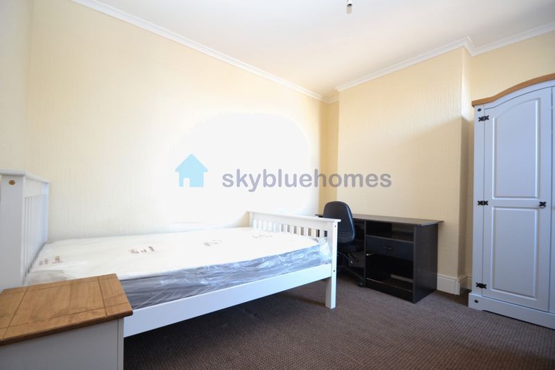 Property photo 3 of 8 Photo 3