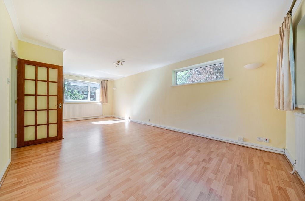 Property photo 3 of 18 Reception Room