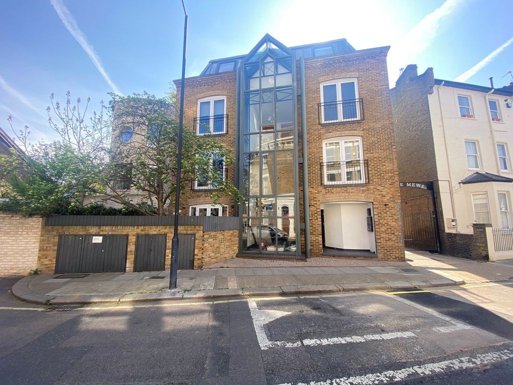 Property photo 1 of 6 External