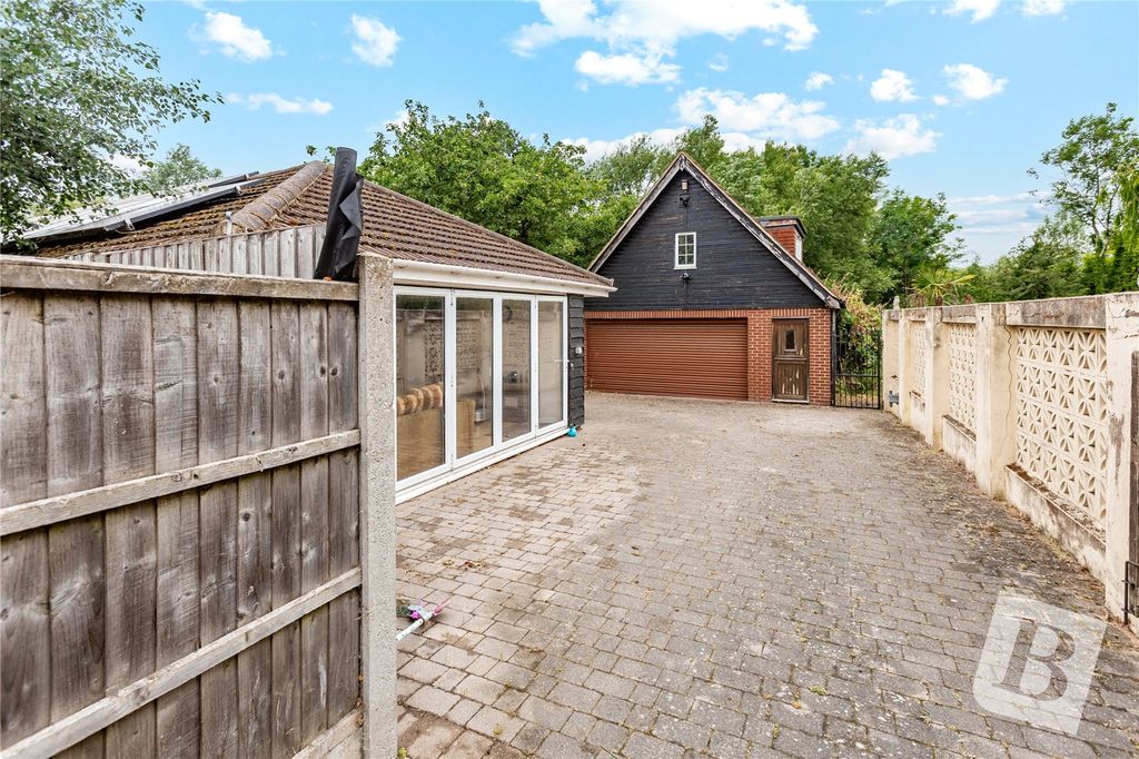 Property photo 3 of 39 Exterior