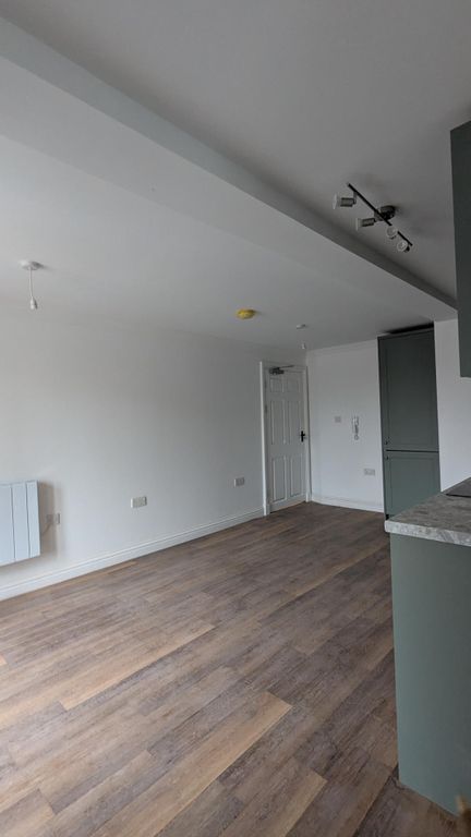Property photo 2 of 4
