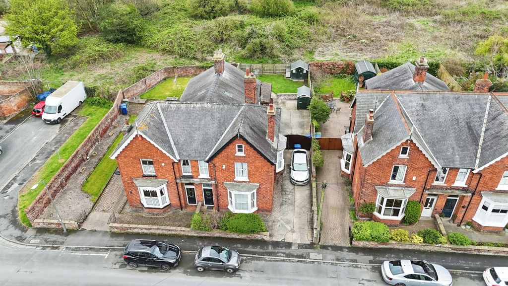 Property photo 2 of 35 3424375