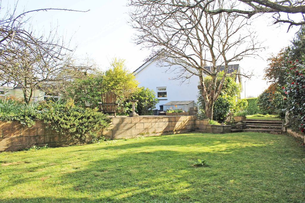 Property photo 3 of 19 Photo 3