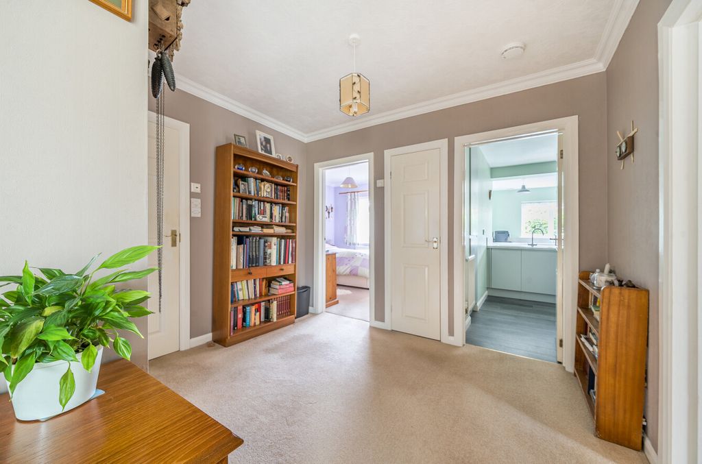 Property photo 3 of 22 1430463-10-69B839...