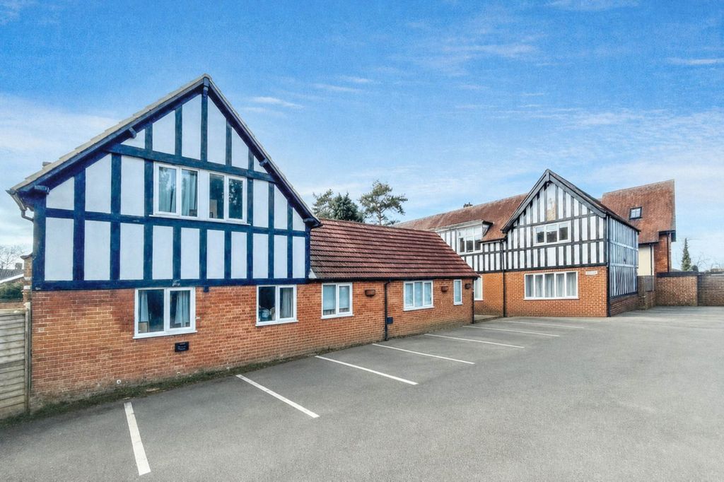 Property photo 1 of 7