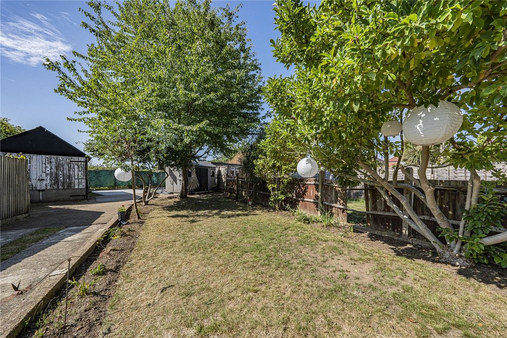 Property photo 2 of 25 Picture No. 14